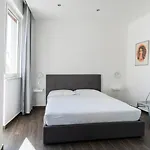 Penthouses With Terrace By Wonderful Italy דירה