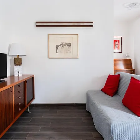 Penthouses With Terrace By Wonderful Italy * בארי